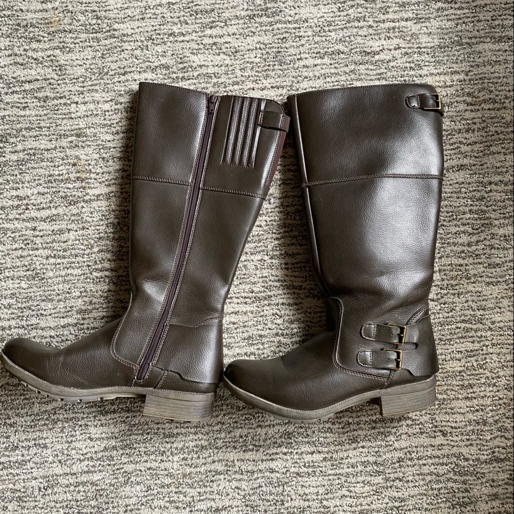 Clark’s women’ brown side zip 16724 knee high riding boots